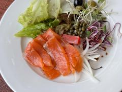 メイプルサーモン冷燻 (スモークサーモン) Mサイズ 約300g前後